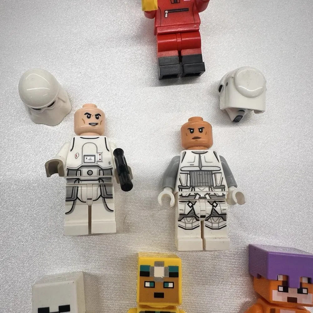 LEGO Mini figures Lot Of 6 Star Wars Omega, Snow trooper, Minecraft, Fox Cyclist